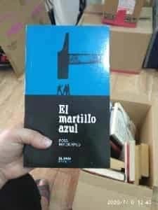 El martillo azul