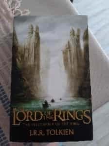 FELLOWSHIP OF THE RINGS 