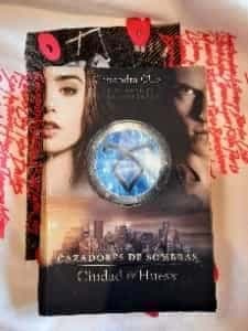 Cazadores de sombras Ciudad de hueso libro 1