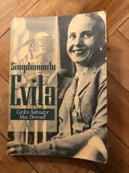 Simplemente Evita