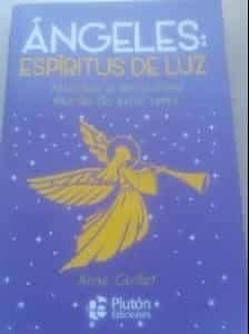 Ángeles: espíritus de luz