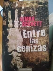 Entre las cenizas
