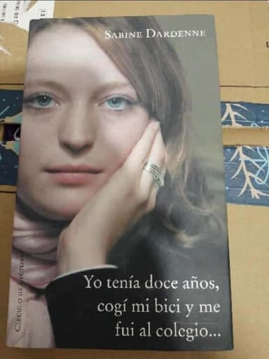 Yo tenía doce años, cogí mi bici y me fui al colegio--