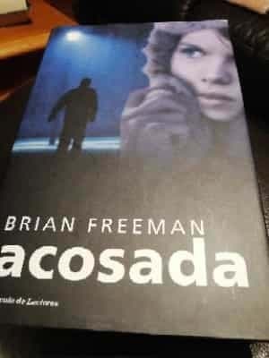 Acosada