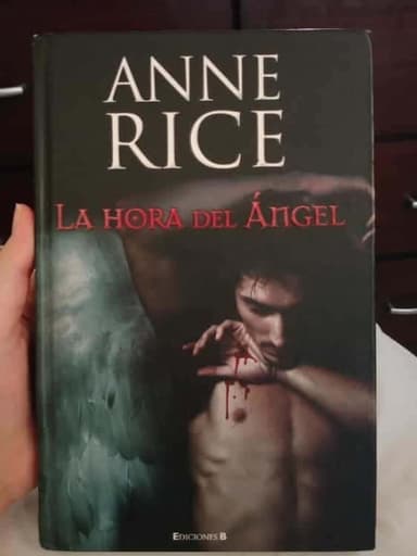La hora del ángel