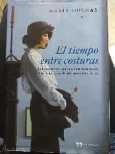 El tiempo entre costuras