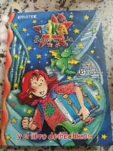 Kika Superbruja y el libro de hechizos
