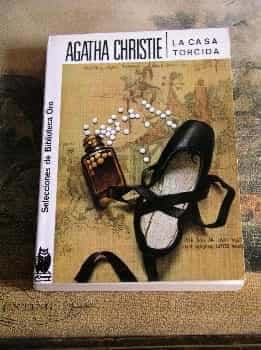 LA CASA TORCIDA 