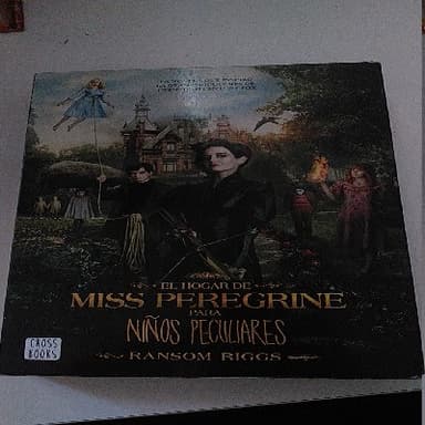El hogar de Miss Peregrine para niños peculiares
