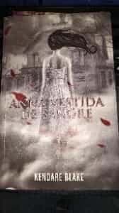 Ana vestida de sangre 