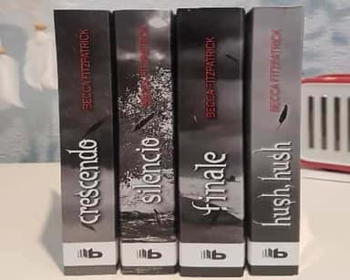 Saga completa Hush hush