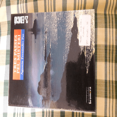 Tres passes pel misteri