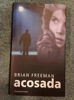 Acosada