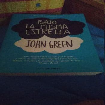 Bajo la misma estrella