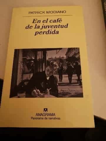 En el café de la juventud perdida