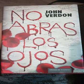 no abras los ojos