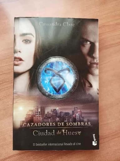 Cazadores de Sombras: Ciudad de Hueso