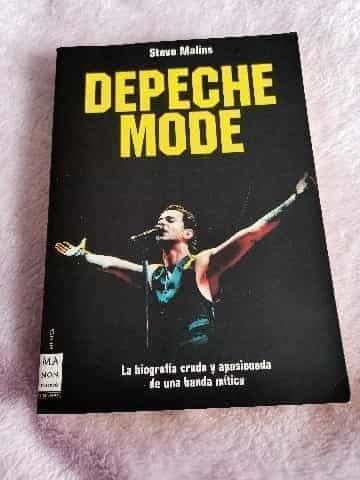 Depeche Mode : la biografía cruda y apasionada de una banda mítica