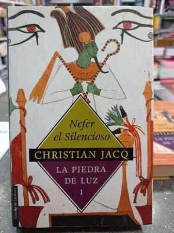 Nefer el silencioso (1.- La piedra de luz)