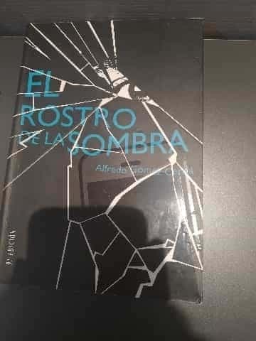 El rostro de la sombra