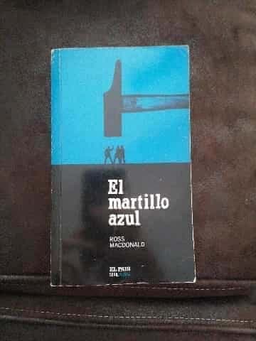El martillo azul