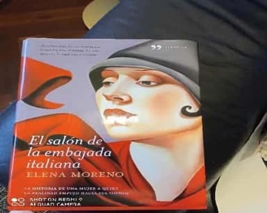 El salón de la embajada italiana