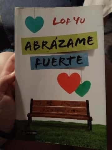Abrázame fuerte