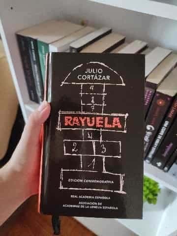 Rayuela / Hopscotch
