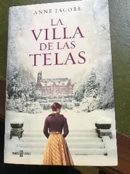 LA VILLA DE LAS TELAS