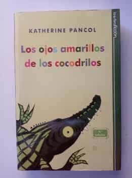 Los ojos amarillos de los cocodrilos
