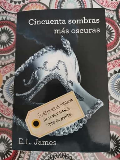 Cincuenta sombras más oscuras