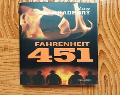 Fahrenheit 451