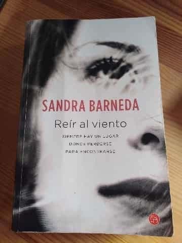Reir al Viento