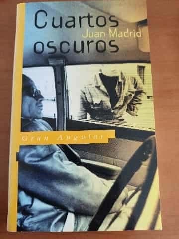 Cuartos oscuros (Dedicado)