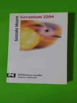Geranium 2204 por Gonzalo Moure de Alianza Editorial
