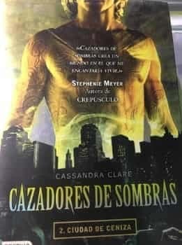 Cazadores de sombras