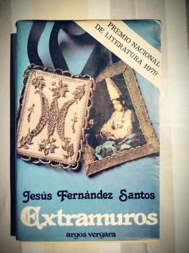Extramuros