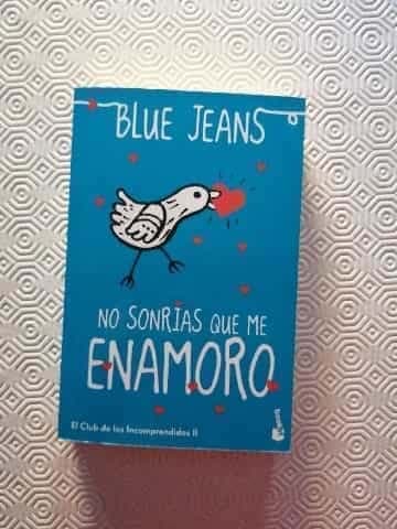 No sonrias que me enamoro