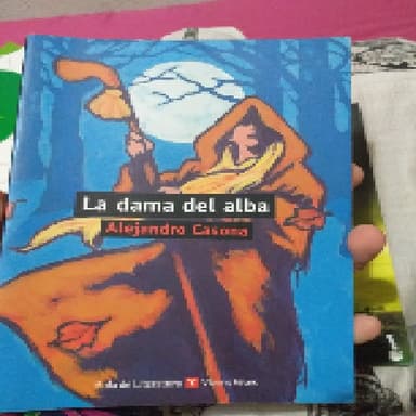 La Dama del Alba