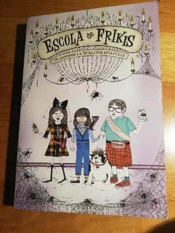 Escola de frikis