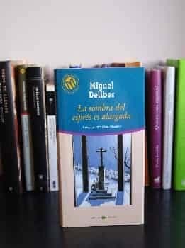 La sombra del ciprés es alargada