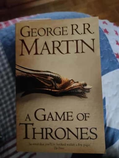 A Game of Thrones: Book 1 of a Song of Ice and Fire