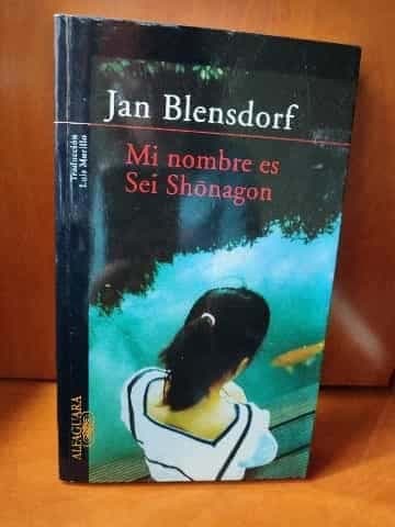 Mi nombre es Sei Shonagon (My name is Sei Shonagon)