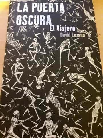 La puerta oscura. El viajero