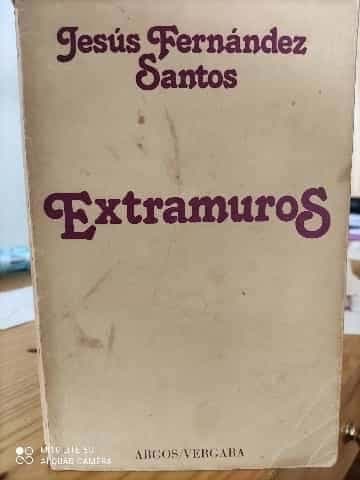 Extramuros
