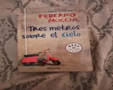 Tres metros sobre el cielo