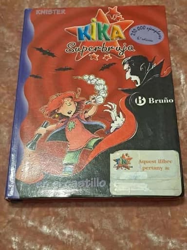 Kika Superbruja en el castillo de Drácula