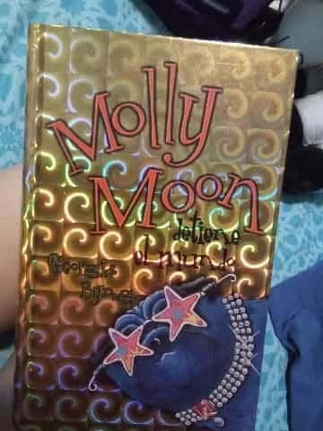 Molly Moon detiene el mundo 