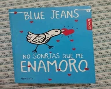 No sonrias que me enamoro