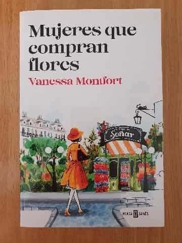 Mujeres que compran flores